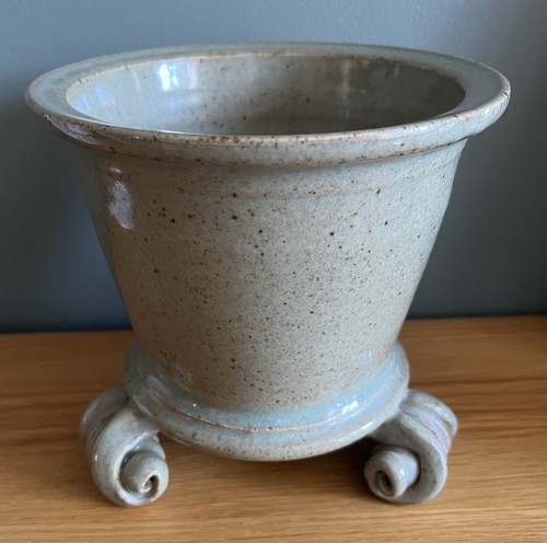 Green studio pottery planter - green,