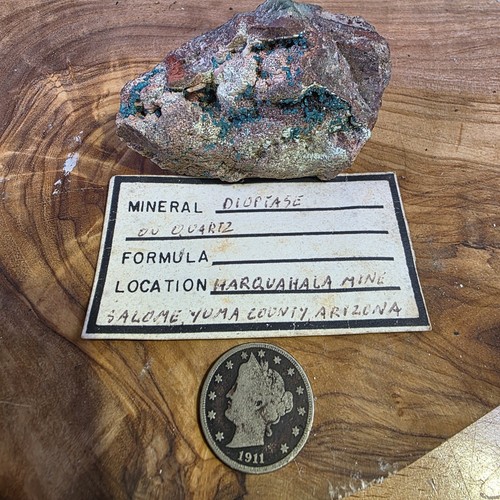 Dioptase quartz harquahala - on,