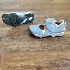 Nike -  Women’s Uk 45 - Air