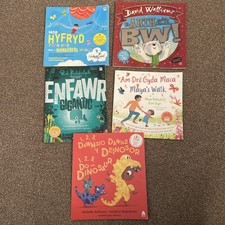 5 Welsh/English language books