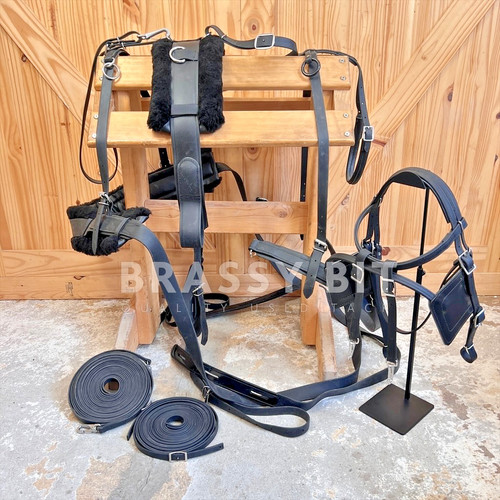 Two horse tack halflinger - two,