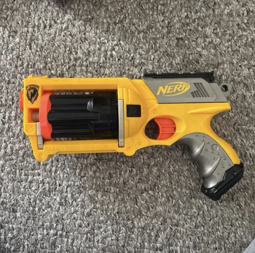 Nerf strike maverick rev 6 - n-strike, rev-6