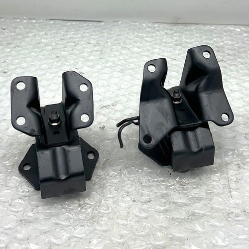 Engine mount right and - engine,