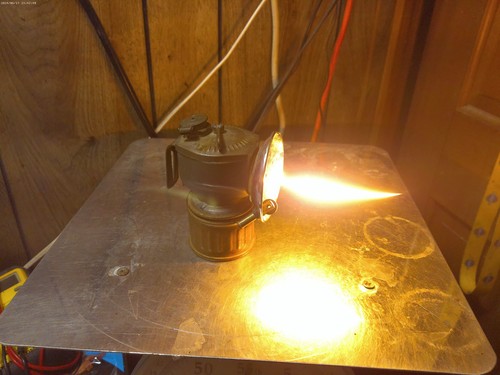 Working justrite carbide lamp - working,