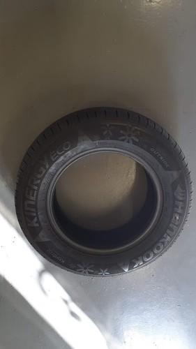 Twin axle caravan tyre - caravan,
