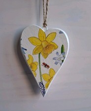 Wooden chunky hanging heart - chunky,