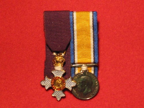 Miniature court mounted cbe - court,