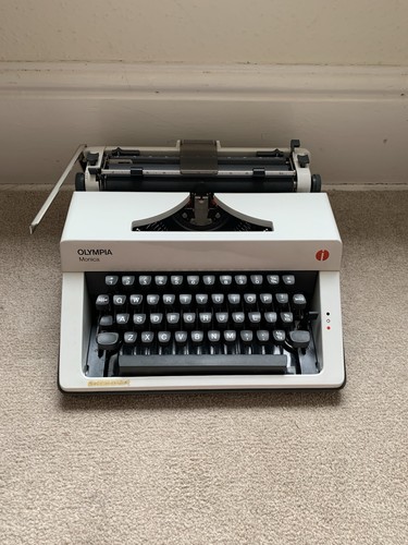 Olympia monica portable manual - monica,
