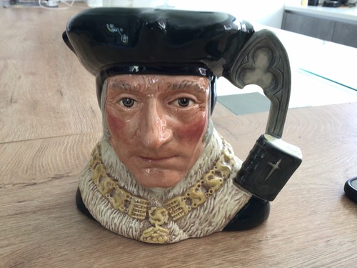 Royal doulton large - doulton, character
