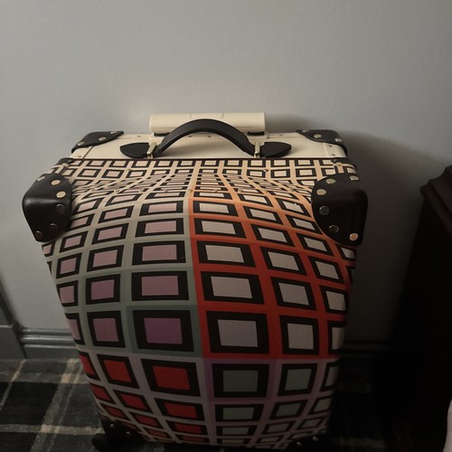 Globetrotter suitcase - globetrotter,