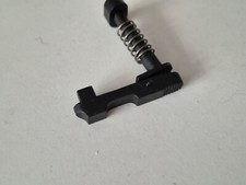  M4 MAGAZINE CATCH AIRSOFT