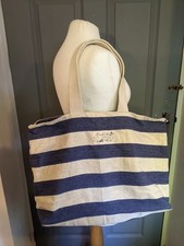 Beach Collection Navy Stripped Tent Bag, button close 2 inside pockets VGC (F)
