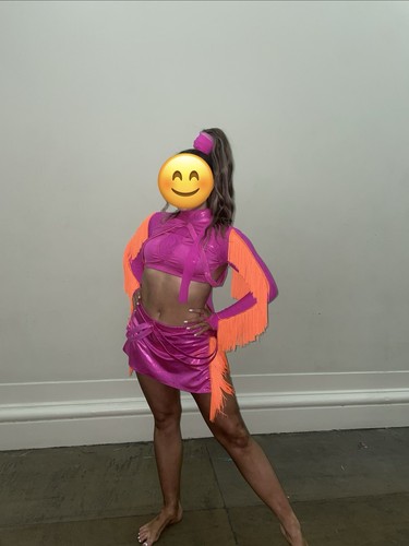 Dressed freestyle dance - rj,