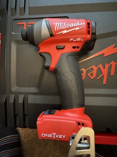 Milwaukee m18 oneid fuel - milwaukee, one