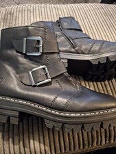 Reiker Black Size 7 Side Zip