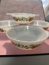 Set of 4 Pyrex 1960s Carnaby Tempo Vintage Floral Pattern Serving Dishes VGC