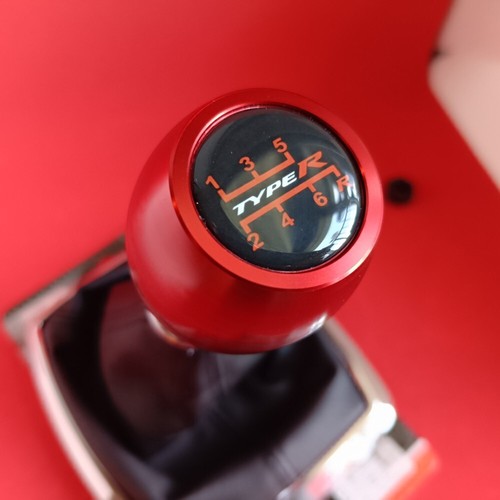 Red weighted type - red,