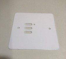 Rako 3 Button White Metal