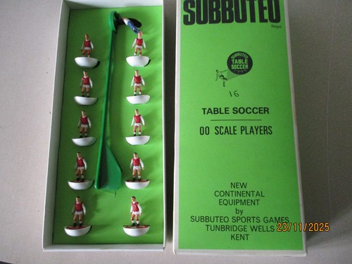 Subbuteo heavyweight team - , 16