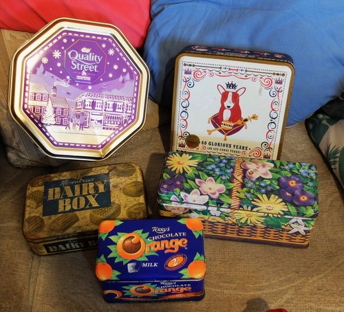 Small lot biscuit - 5, tins