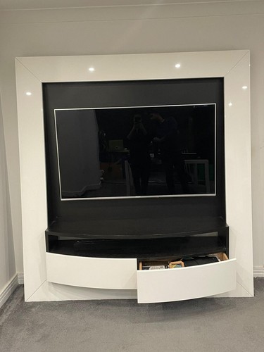 Italian high gloss white - italian,