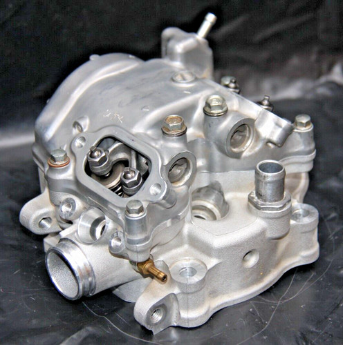 Cylinder head 12010nn4000 - cylinder,