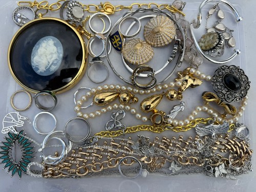 Mixed costume jewellery job - mixed,