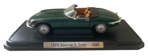 Road signature jaguar - signature, 1:18