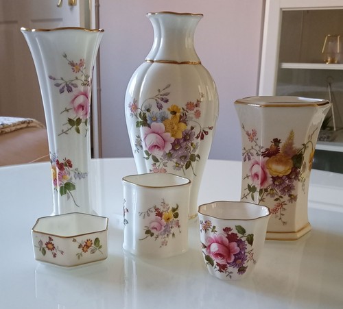 Royal crown derby posie - posie, vases