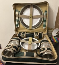 Concept Picnic Set, green zipped bag, two person settings