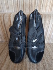Softlites Size 3 Black Shoes.