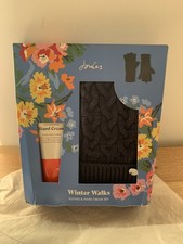 Joules Winter Walks Gloves and Hand Cream Gift Set Brand New