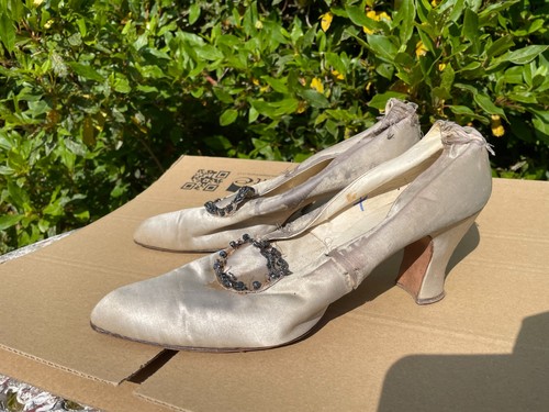 Vtg bbc white satin bride - vtg,