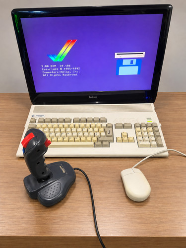 Commodore amiga 1200 - commodore,