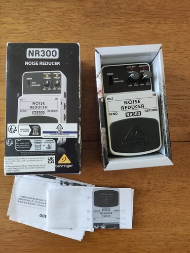 Behringer 300 - behringer,