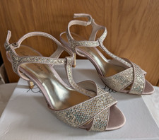 Roland Cartier Gold sandals