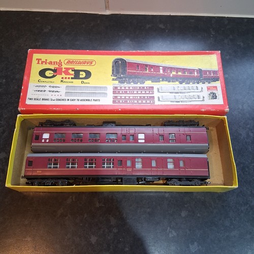 Tri ang ckd r383 - pair, built