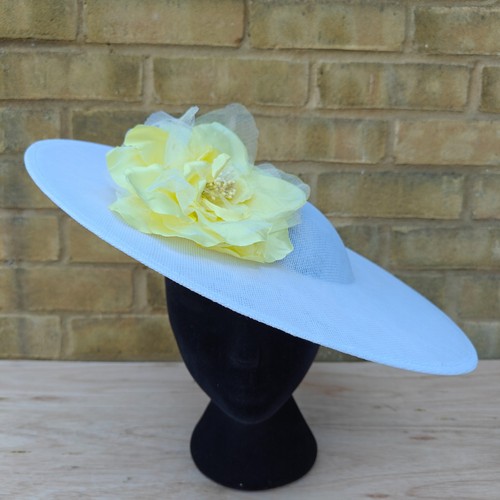 White yellow flower disc - , wide