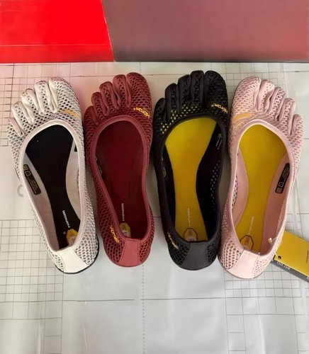 New vibram five fingers - five,