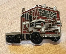 Lorry Truck novelty pin badge B020