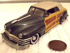 VITESSE DIECAST MODEL (CHRYSLER TOWN & COUNTRY STATION WAGON) USED/VGC/1-43