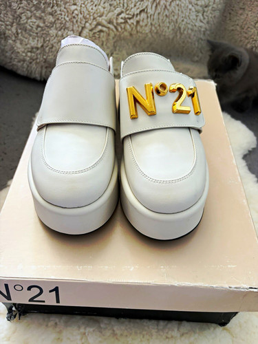 White platform mule - white,