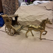 Vintage Brass Horse & Buggy with moving wheels. Approx 33cm total length