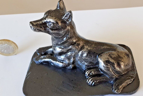 Lovely metal dog - lovely,