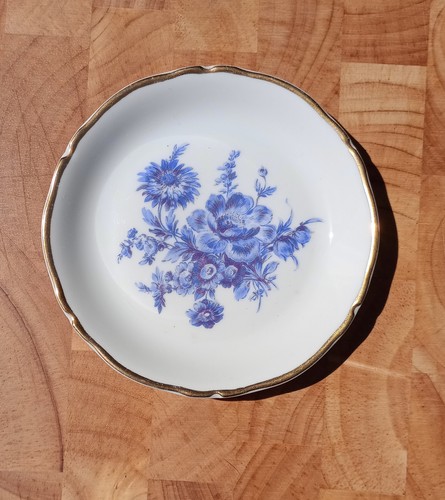 Vintage blue and white - white, floral