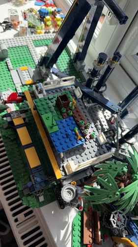 Alt bricks loop rollercoaster - bricks,