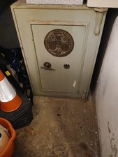 Large Heavy-Duty Steel Safe with Key Lock