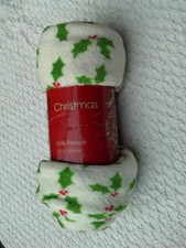 Dunelm Christmas holly printed fleece throw / blanket 120cm x 150cm