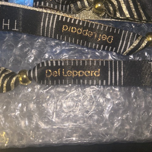 Def leppard wristband - def,