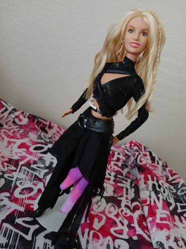 Britney spears doll boys video - spears, doll~boys